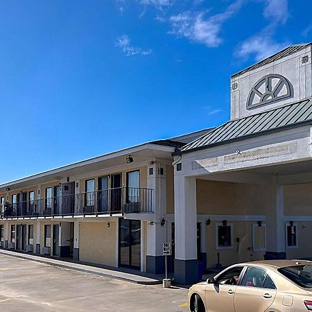 Quality Inn Томсън Екстериор снимка