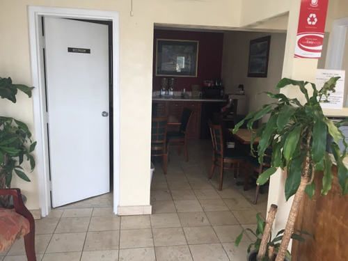 Quality Inn Томсън Екстериор снимка